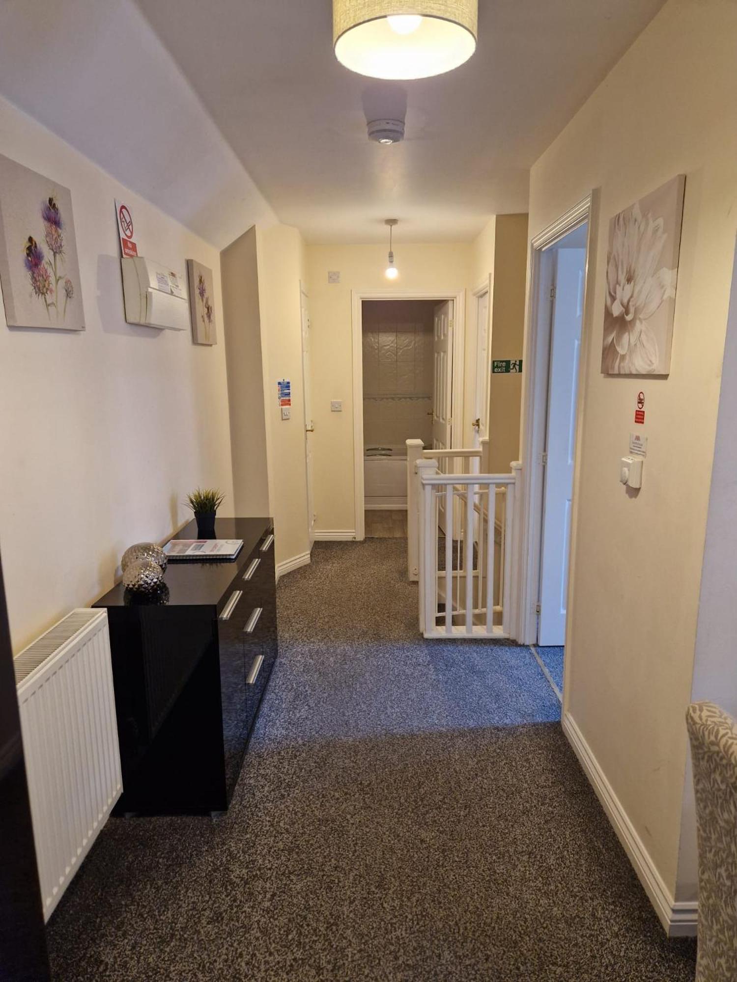 Hereford - Mayflower Coach House, Modern 2 Bedroom Property With Parking, Located South Of Hereford City, Suitable For Small Family, Couple Or Contractors - Sleeps Up To 5 Guests - Hosted By Rentmyhouse Exterior foto